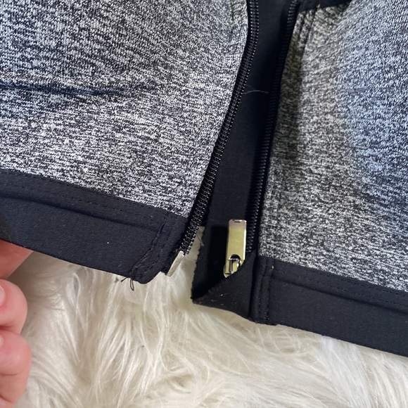 🤍🦥[ VS SPORT ] VSX Extra Support Sports Bra - Picture 3 of 9